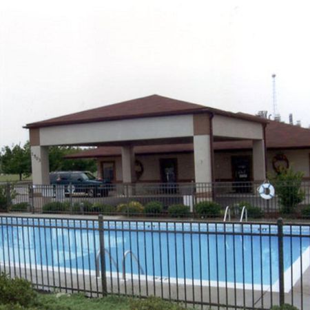 Briarwood Inn Of Geneva Eksteriør bilde