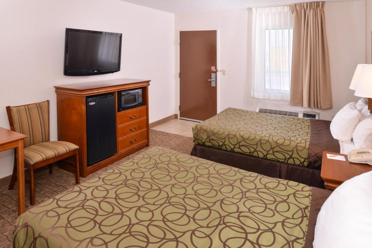 Briarwood Inn Of Geneva Eksteriør bilde